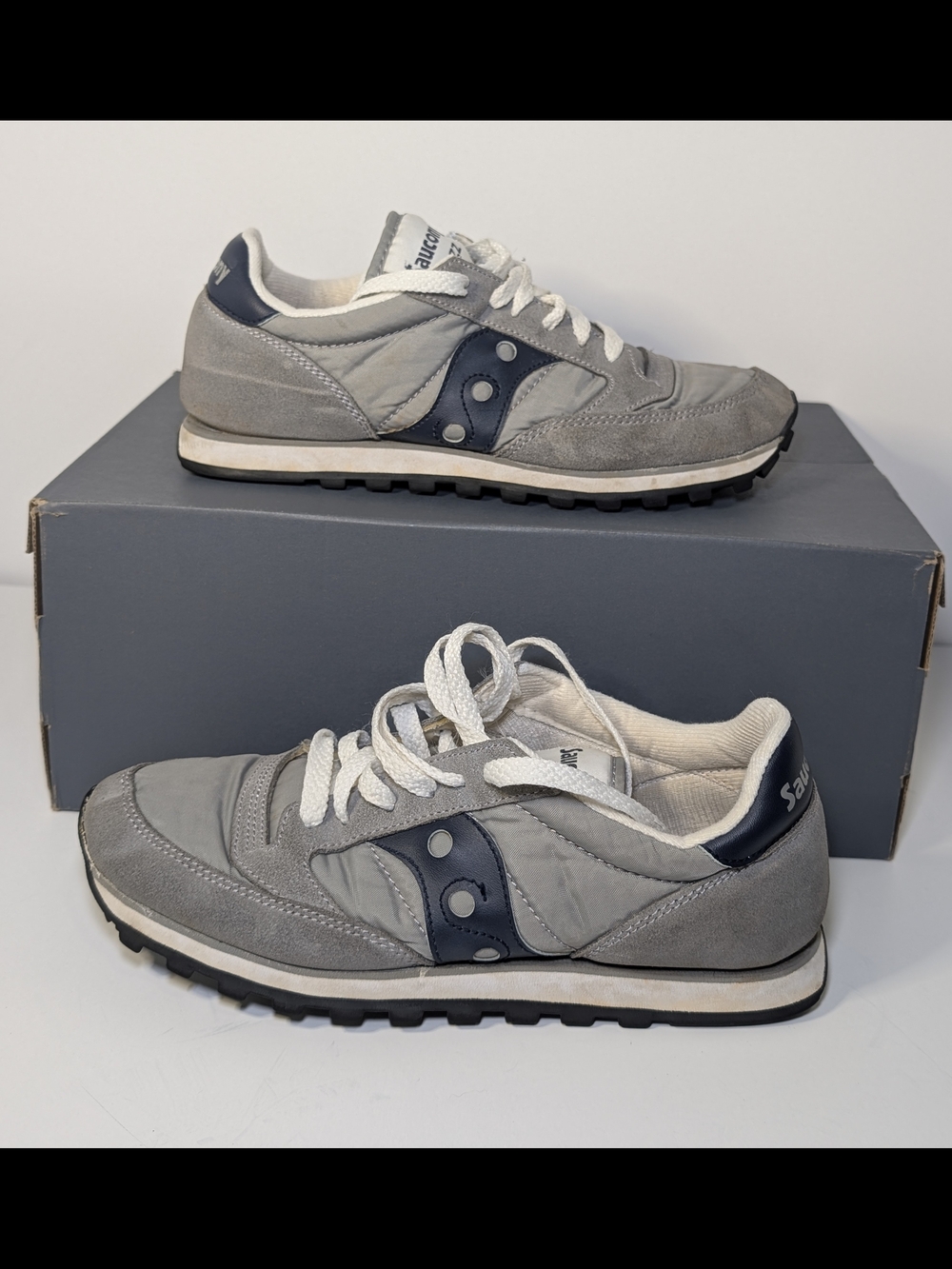 Saucony Jazz Low Pro Women's Size 7.5 Gray Navy Blue Suede Sneakers GUC